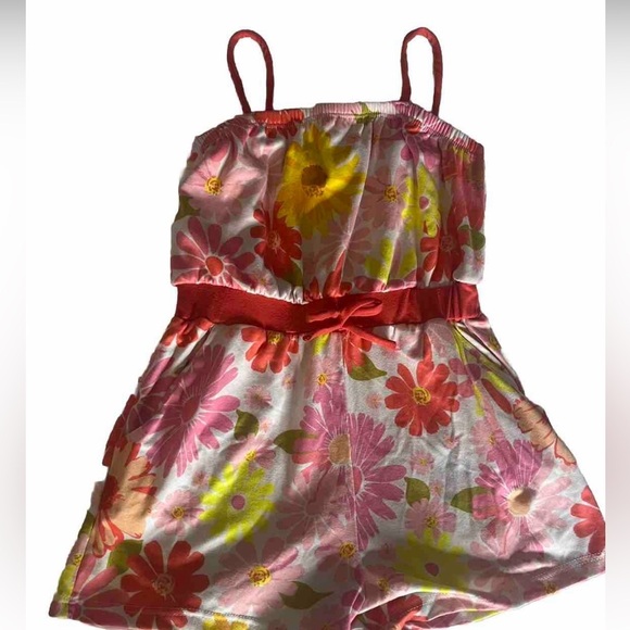 Fashion Nova kids size 5T pink and red floral print romper. - Picture 1 of 2